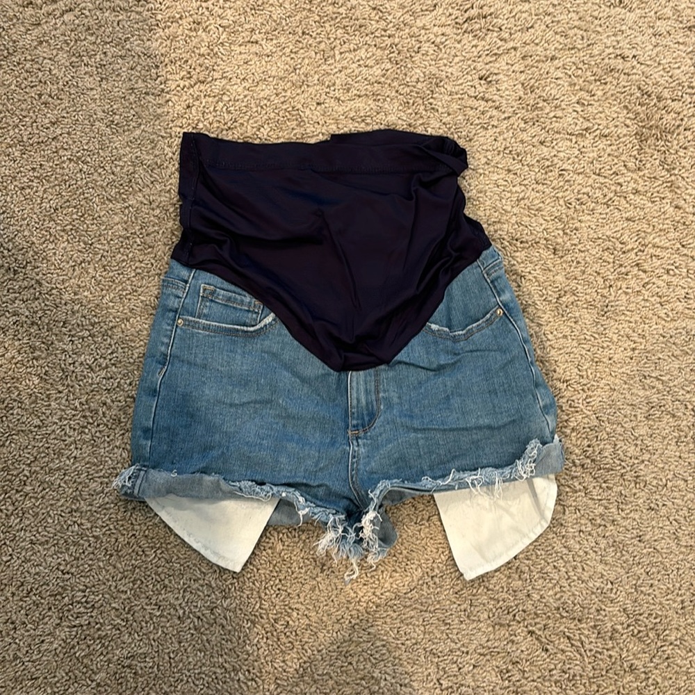 Maternity shorts